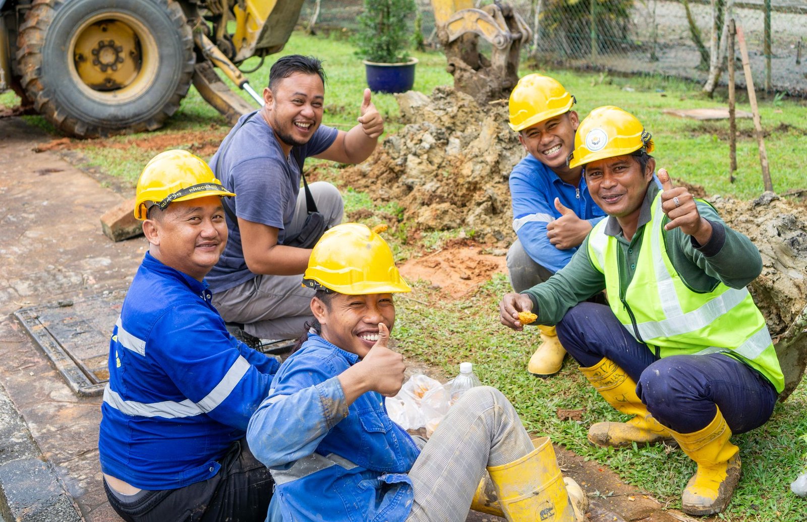 A construction crew working together on an Australian site